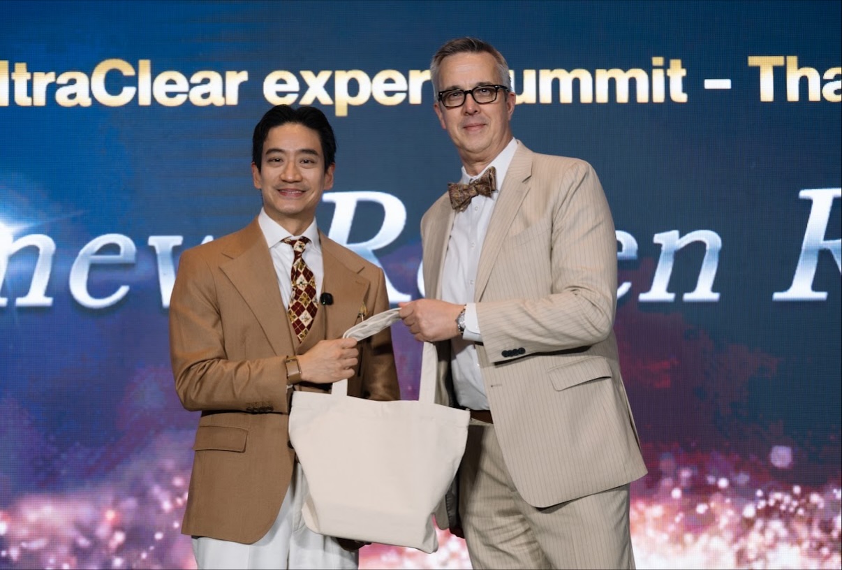 โอ๊ค - สมิทธิ์ อารยะสกุล