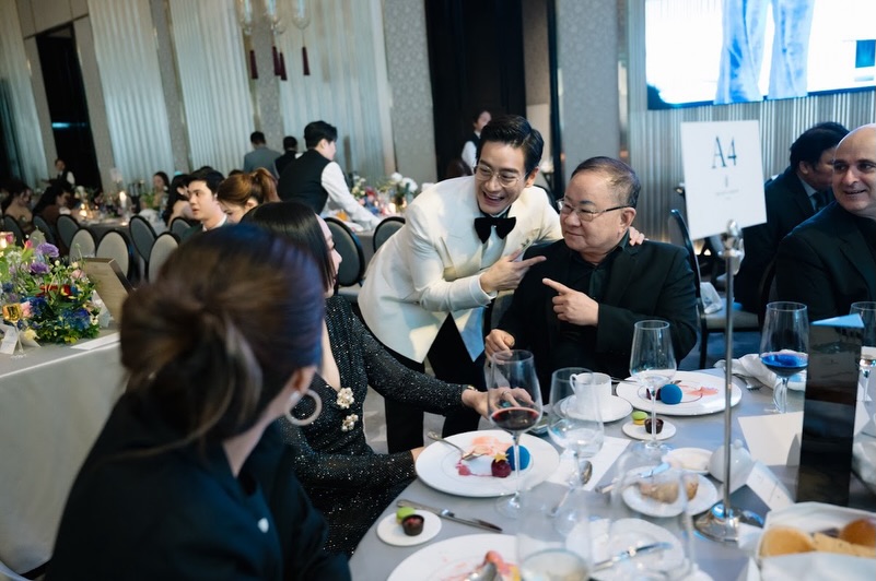 โอ๊ค - สมิทธิ์ อารยะสกุล