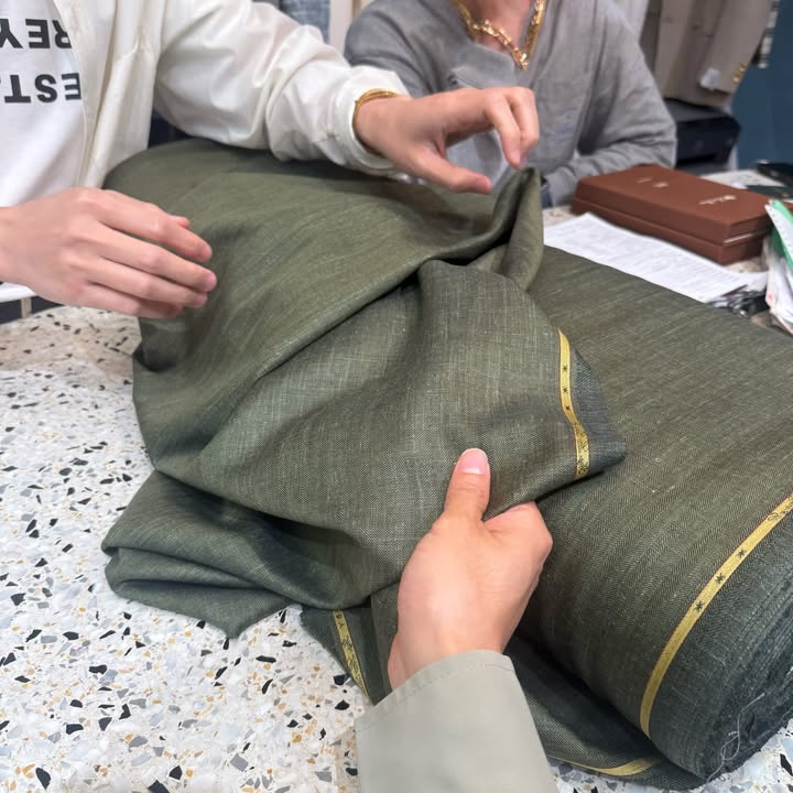 โอ๊ค - สมิทธิ์ อารยะสกุล