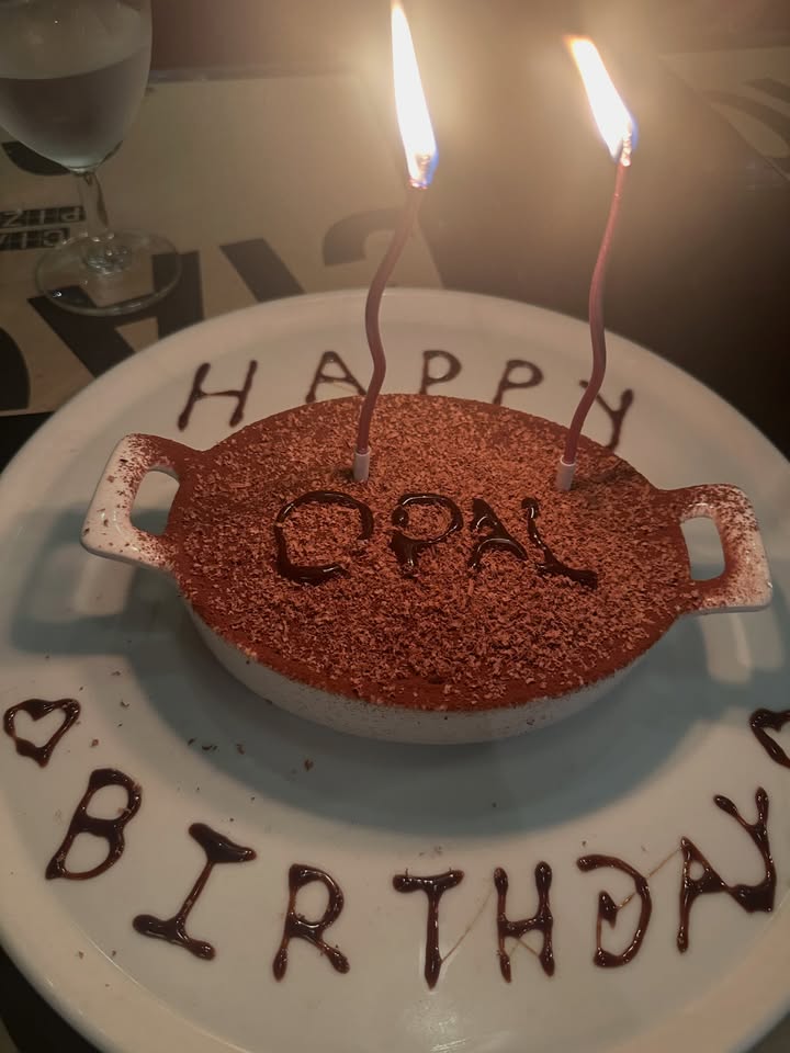 โอ๊ค - สมิทธิ์ อารยะสกุล