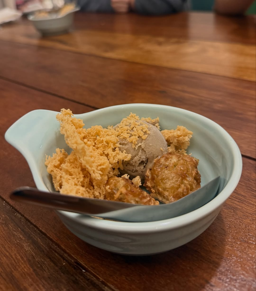 โอ๊ค - สมิทธิ์ อารยะสกุล