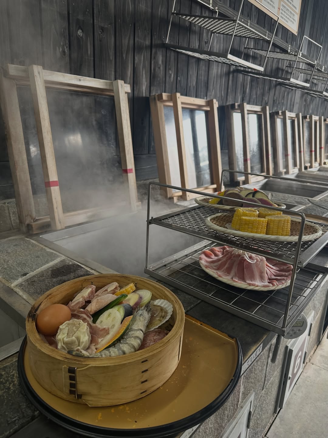 โอ๊ค - สมิทธิ์ อารยะสกุล