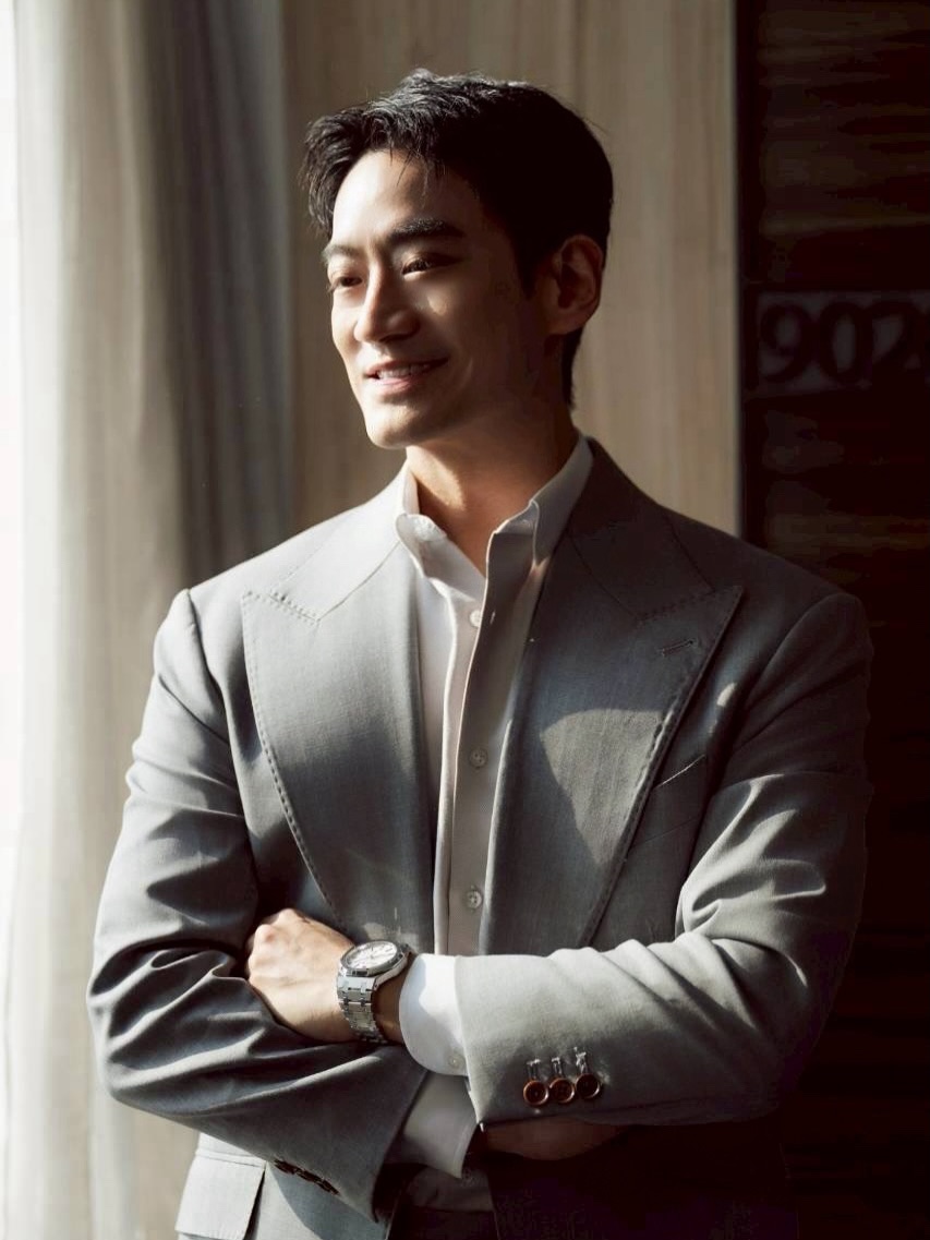 โอ๊ค - สมิทธิ์ อารยะสกุล