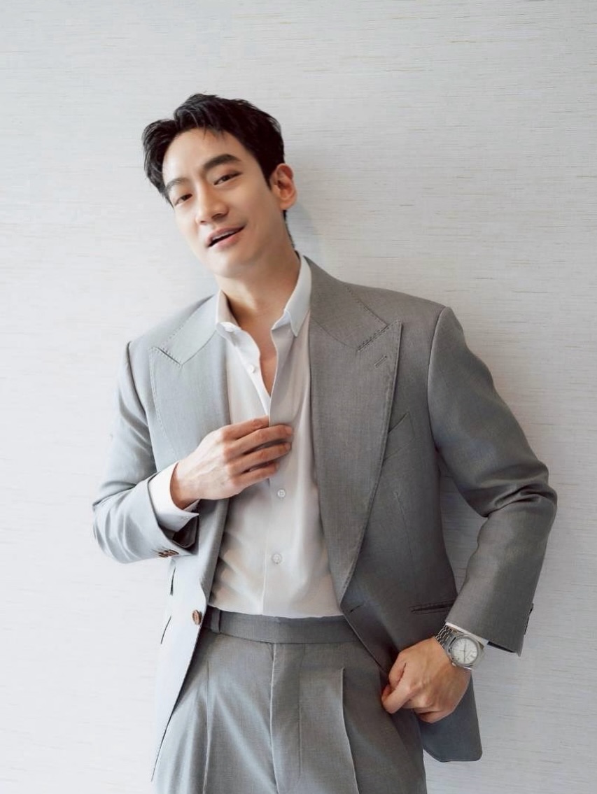 โอ๊ค - สมิทธิ์ อารยะสกุล