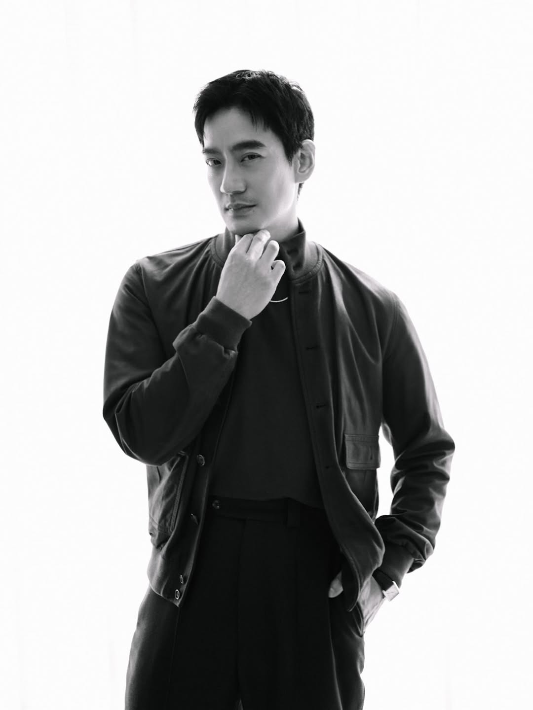 โอ๊ค - สมิทธิ์ อารยะสกุล