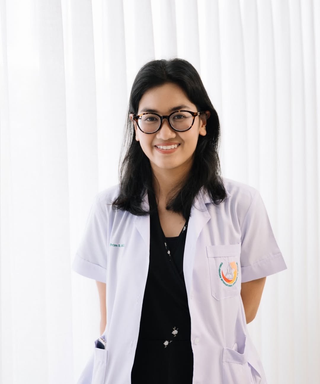 โอ๊ค - สมิทธิ์ อารยะสกุล