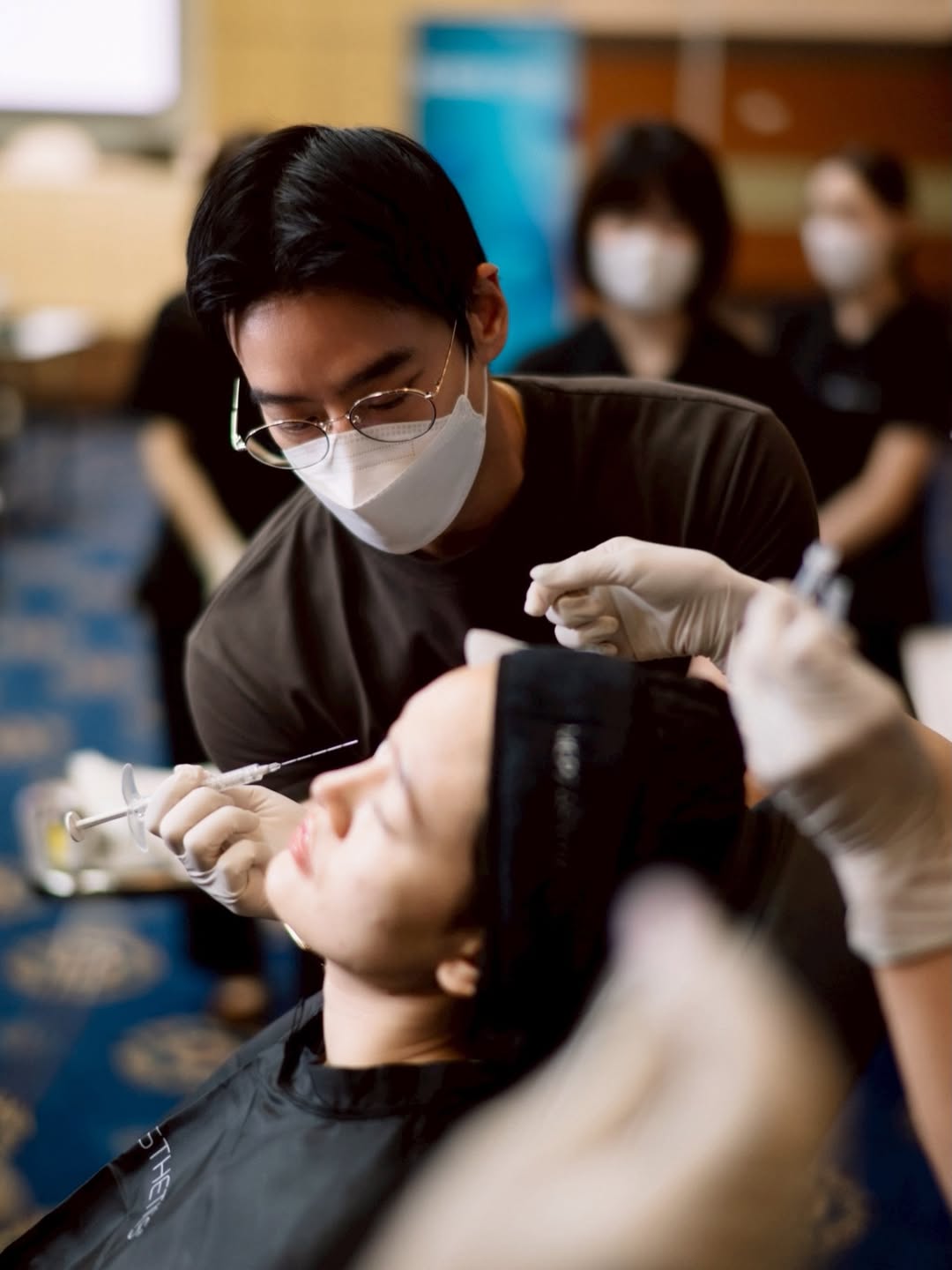 โอ๊ค - สมิทธิ์ อารยะสกุล