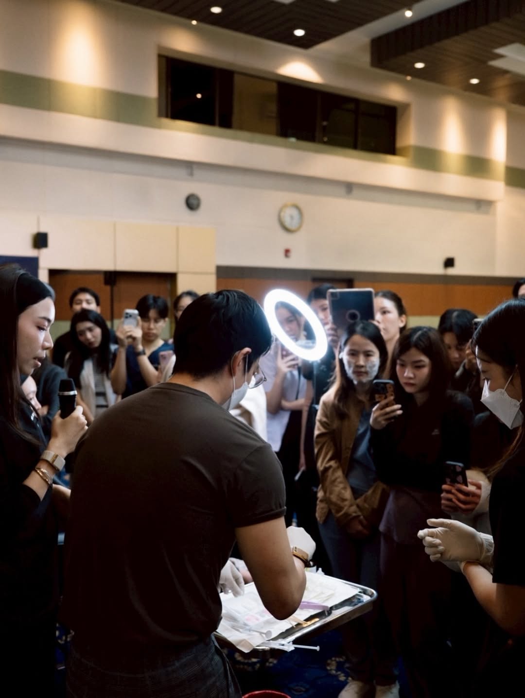 โอ๊ค - สมิทธิ์ อารยะสกุล