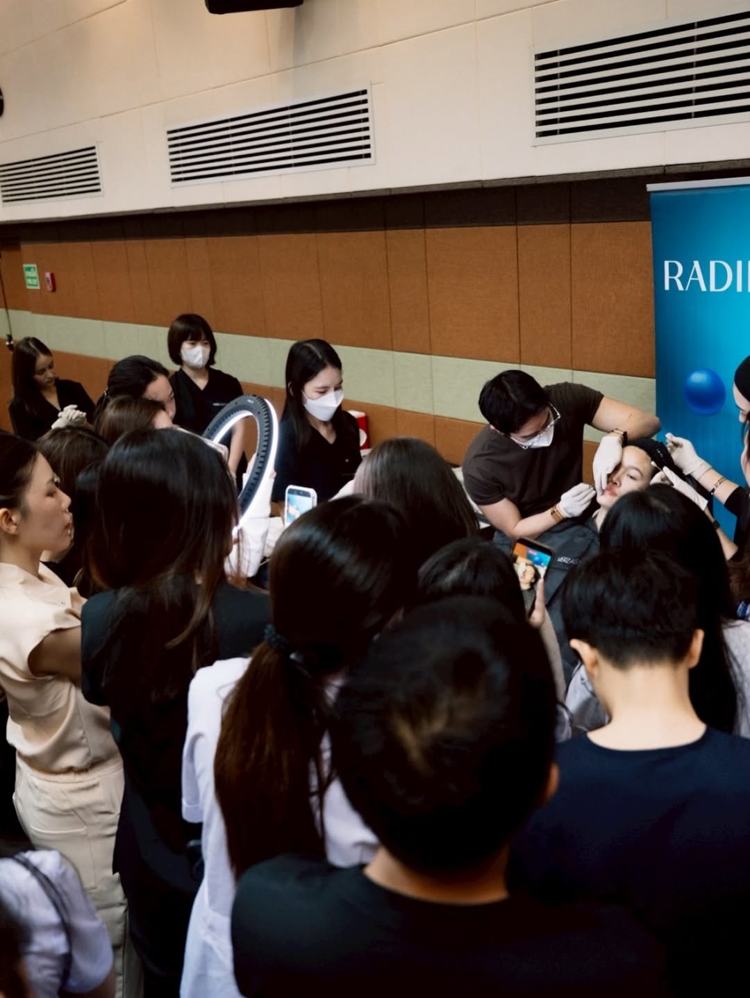 โอ๊ค - สมิทธิ์ อารยะสกุล