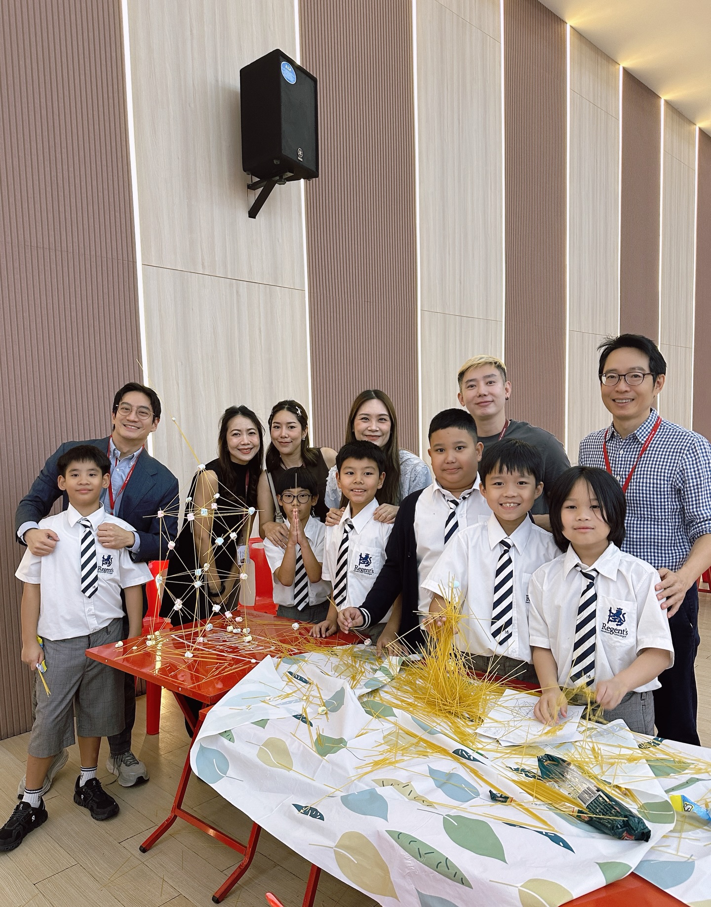 โอ๊ค - สมิทธิ์ อารยะสกุล