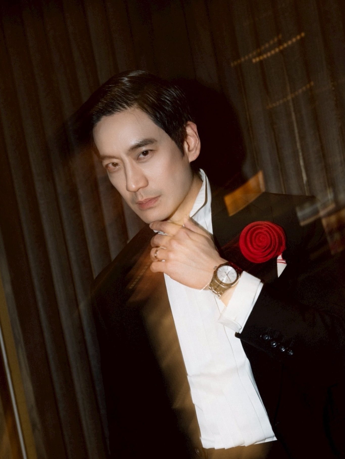 โอ๊ค - สมิทธิ์ อารยะสกุล