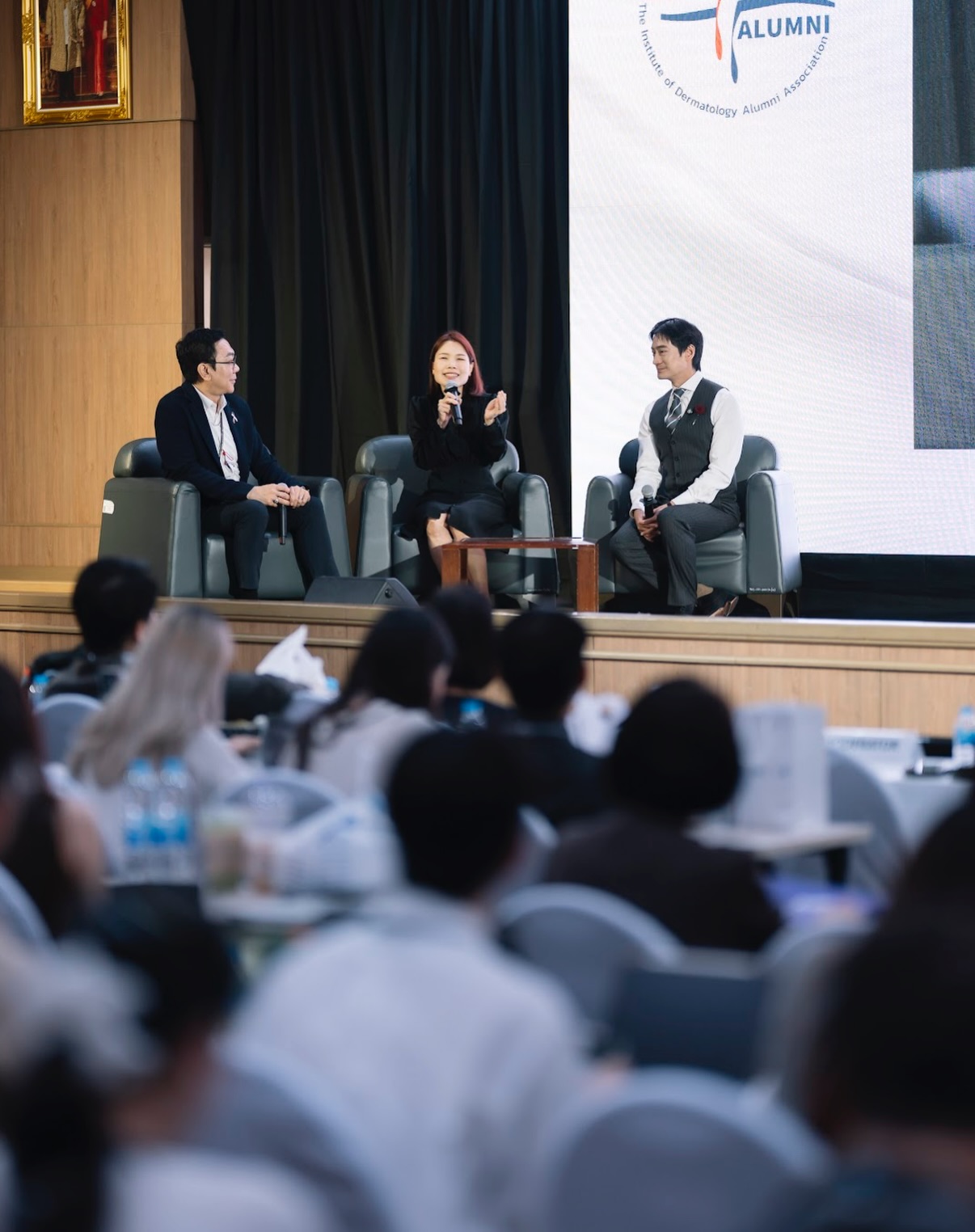 โอ๊ค - สมิทธิ์ อารยะสกุล