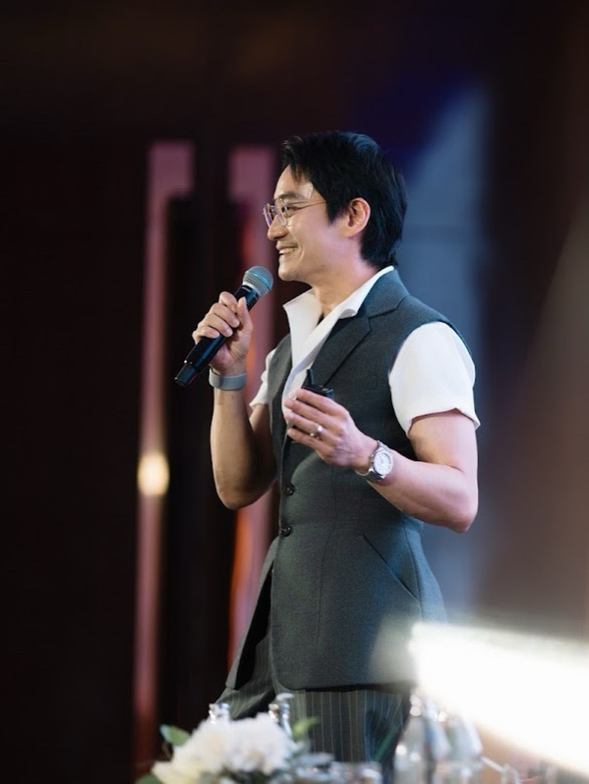 โอ๊ค - สมิทธิ์ อารยะสกุล