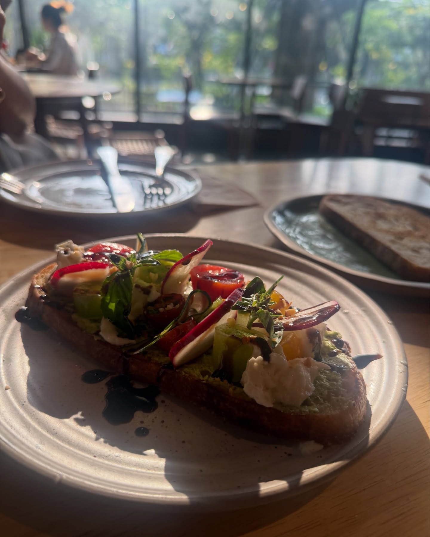 โอ๊ค - สมิทธิ์ อารยะสกุล