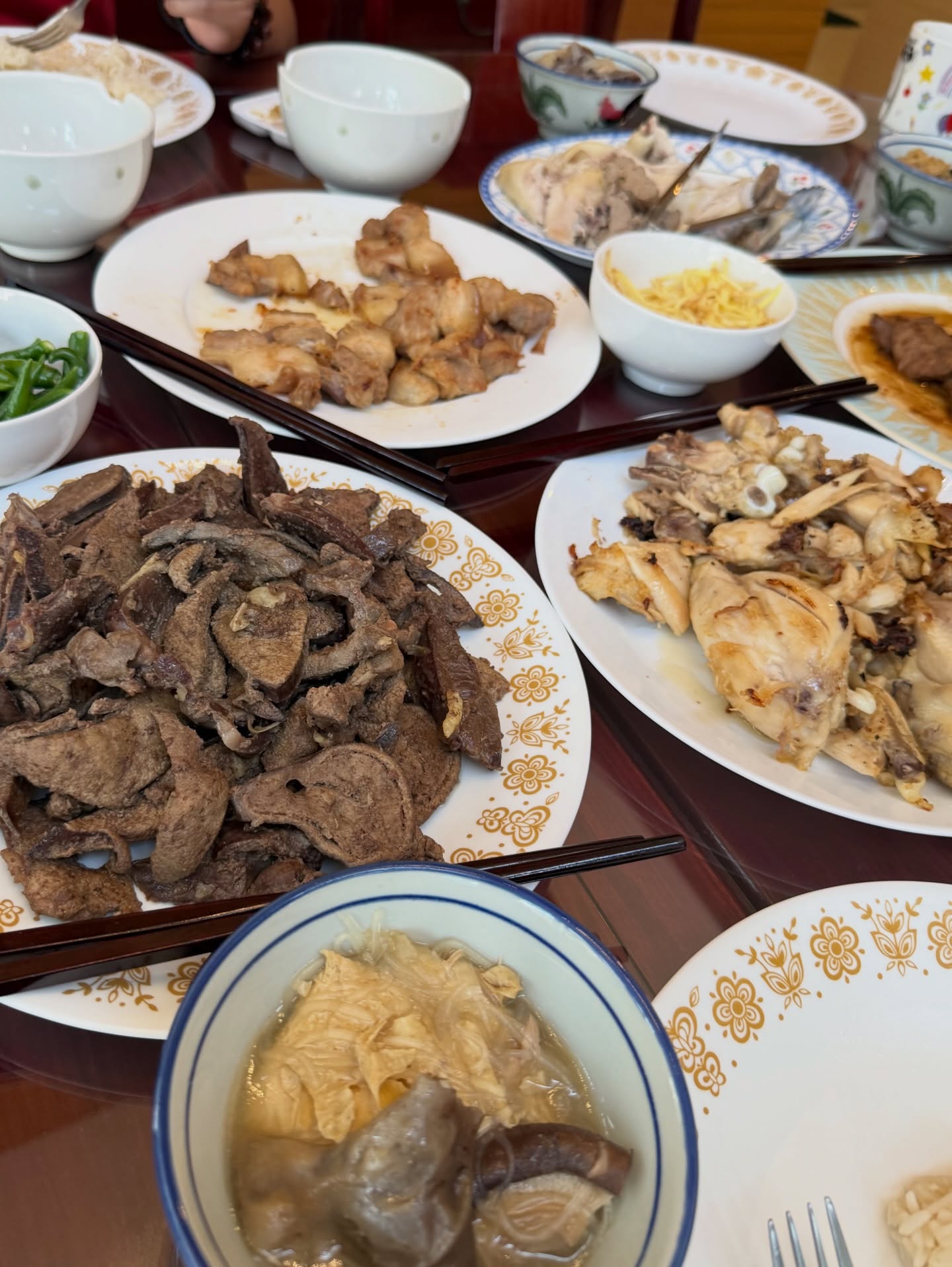 โอ๊ค - สมิทธิ์ อารยะสกุล