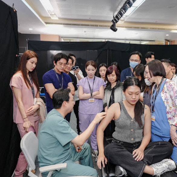 โอ๊ค - สมิทธิ์ อารยะสกุล