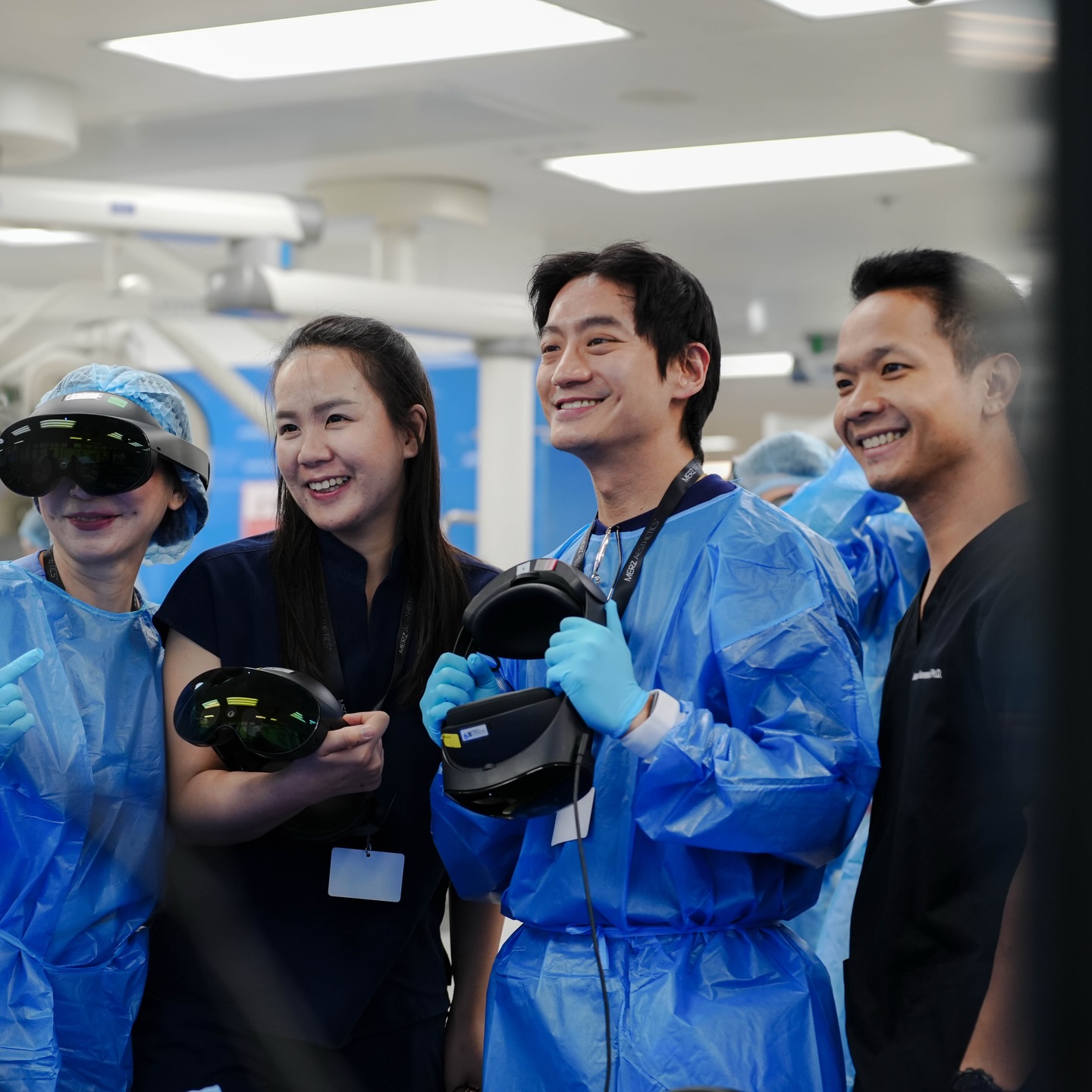 โอ๊ค - สมิทธิ์ อารยะสกุล