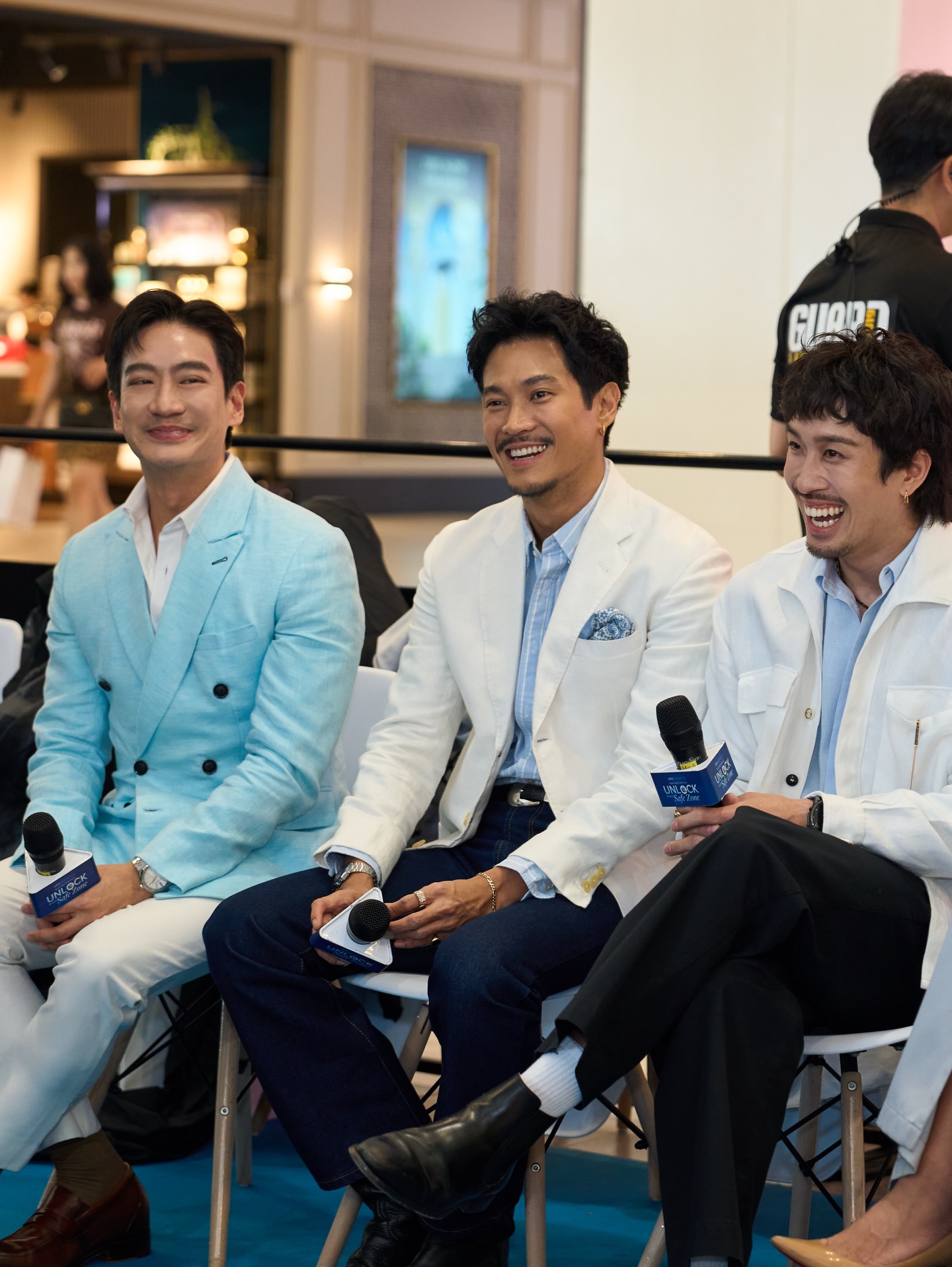 โอ๊ค - สมิทธิ์ อารยะสกุล