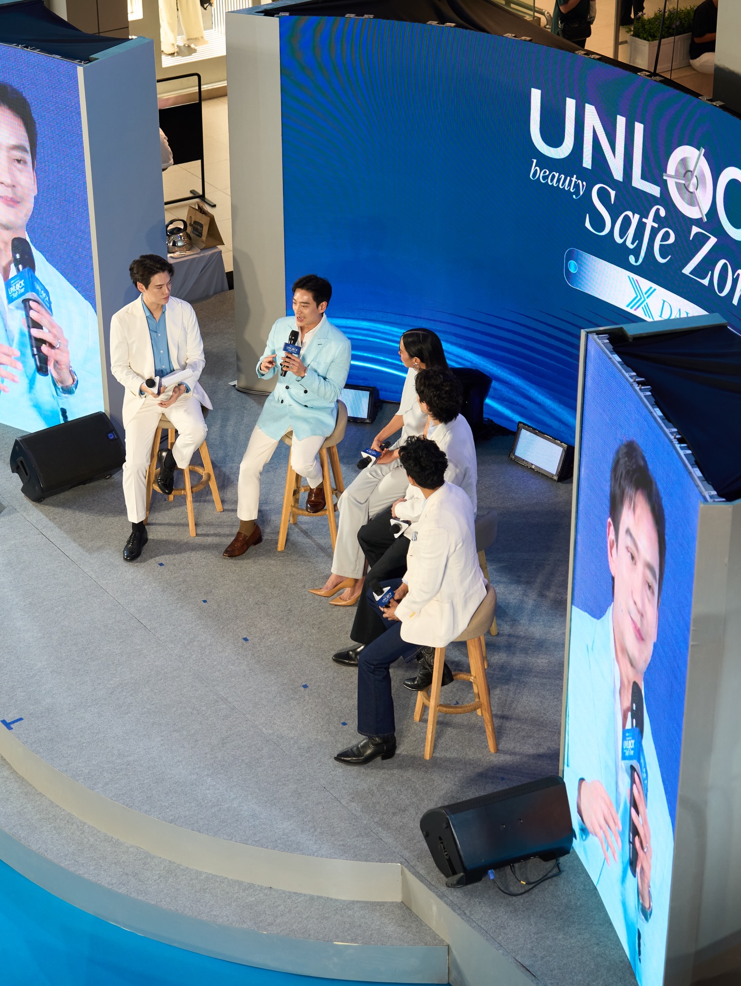 โอ๊ค - สมิทธิ์ อารยะสกุล