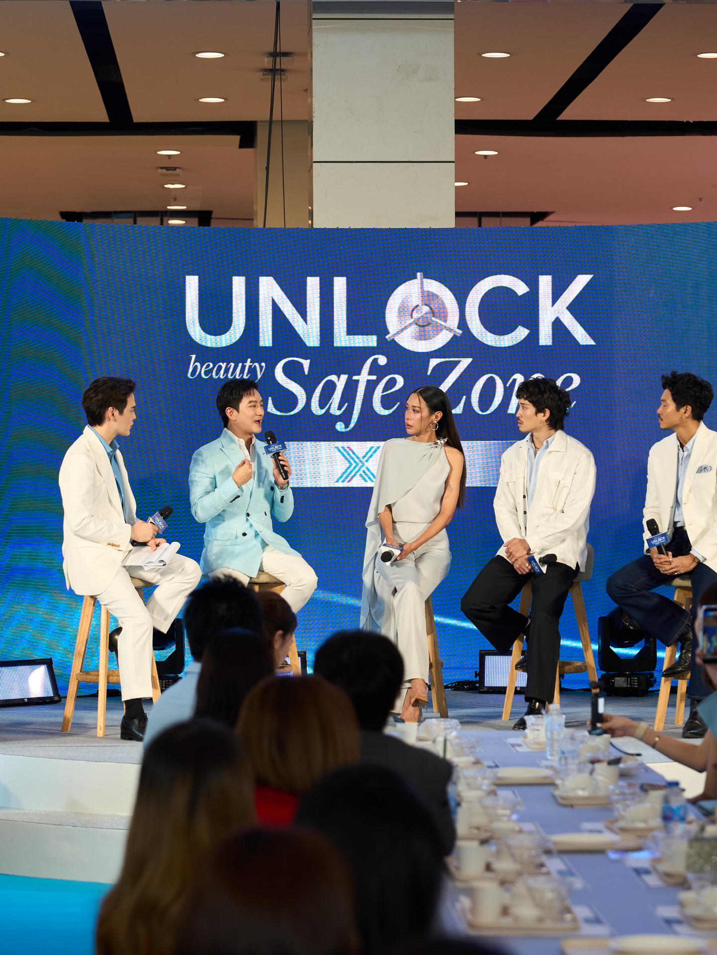 โอ๊ค - สมิทธิ์ อารยะสกุล