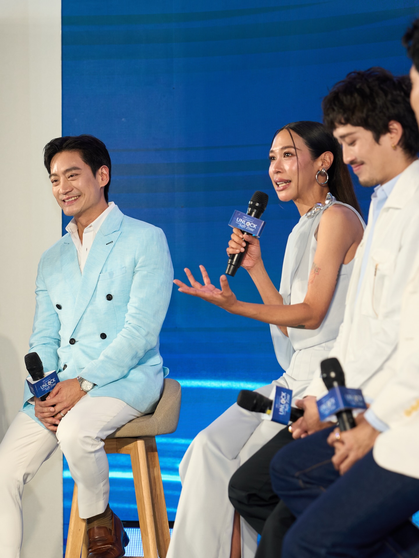 โอ๊ค - สมิทธิ์ อารยะสกุล