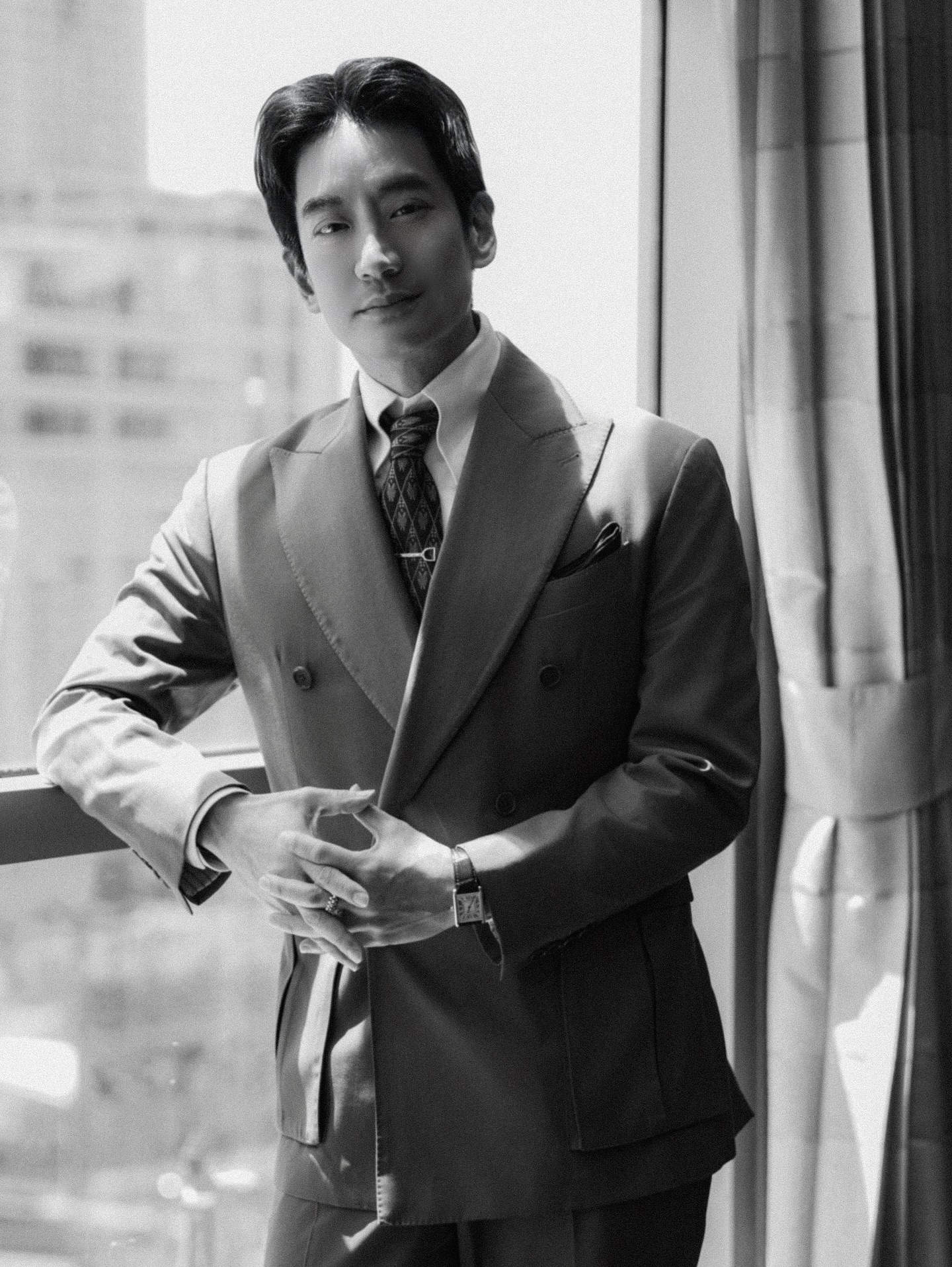 โอ๊ค - สมิทธิ์ อารยะสกุล