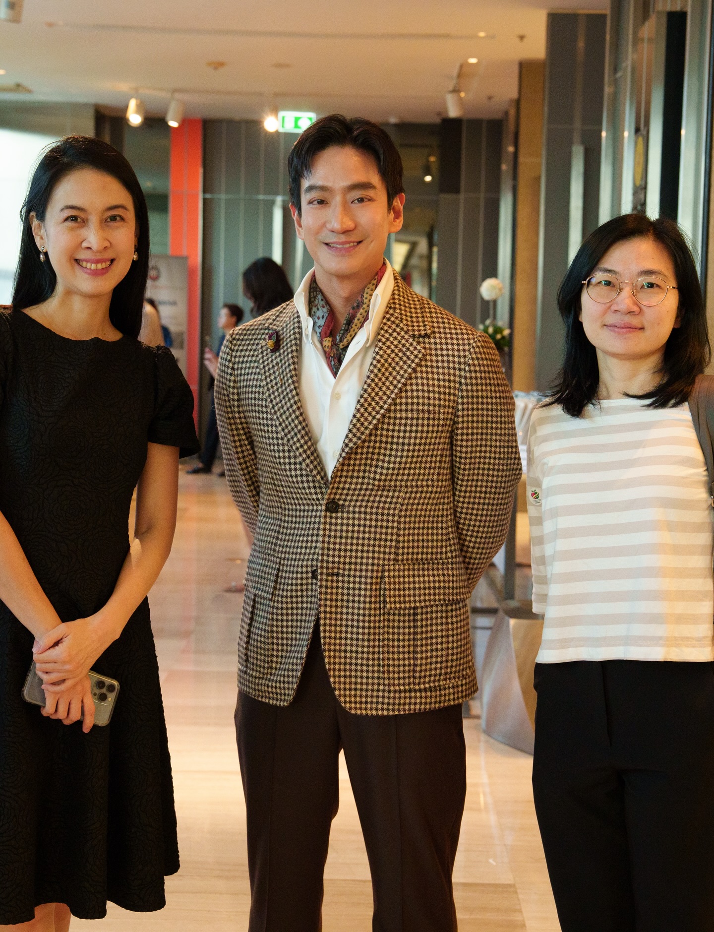 โอ๊ค - สมิทธิ์ อารยะสกุล