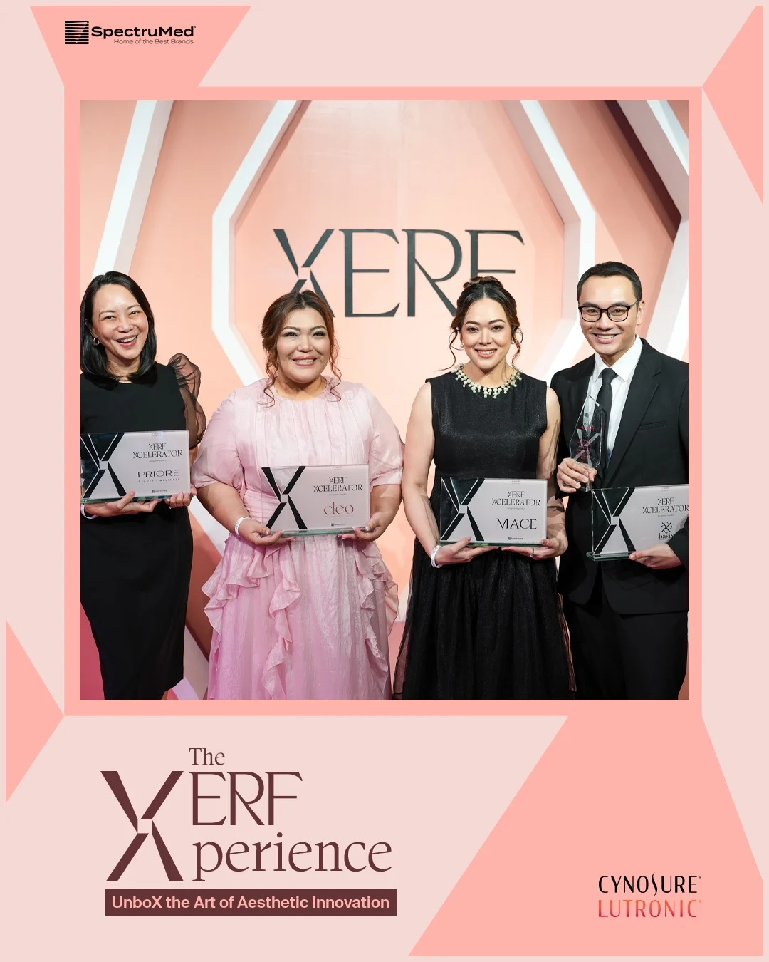 โอ๊ค - สมิทธิ์ อารยะสกุล