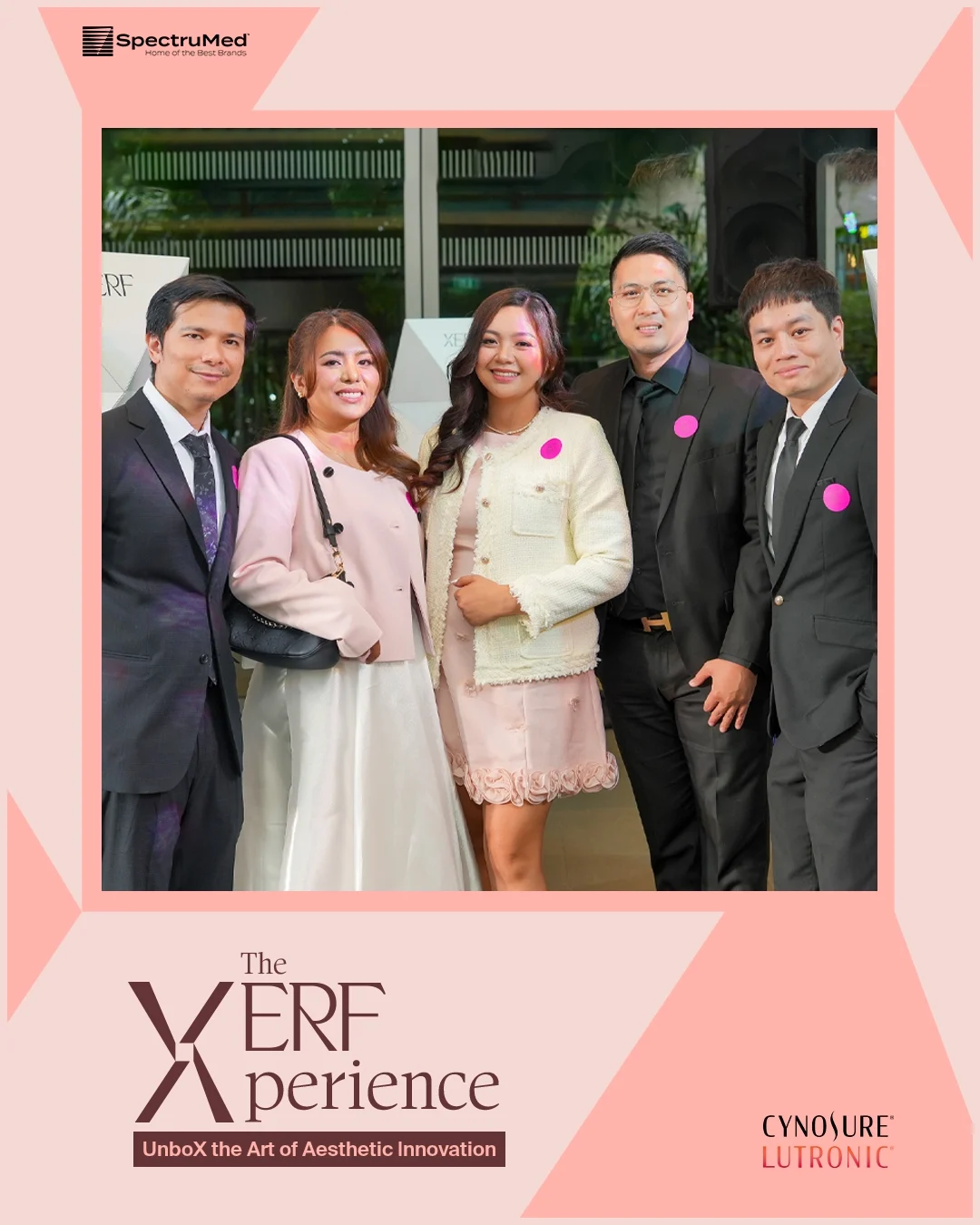 โอ๊ค - สมิทธิ์ อารยะสกุล