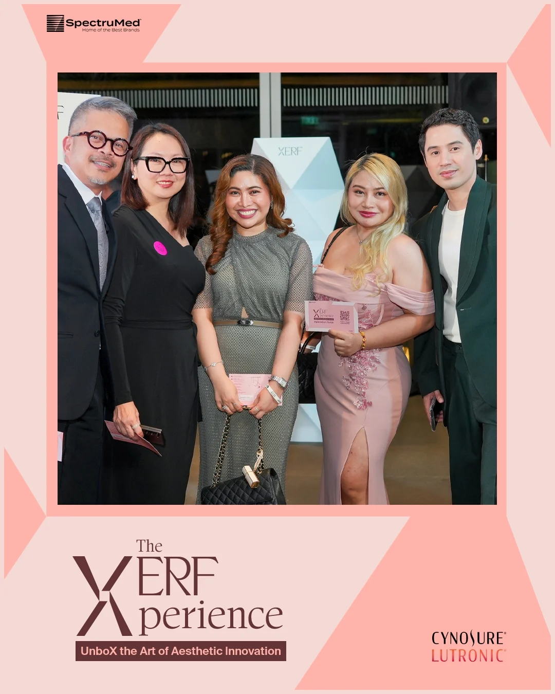 โอ๊ค - สมิทธิ์ อารยะสกุล