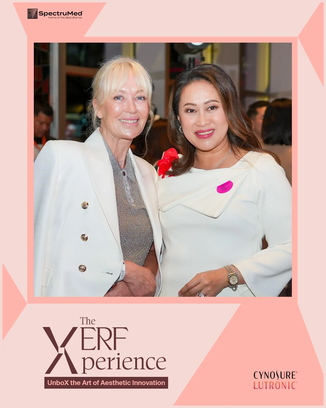 โอ๊ค - สมิทธิ์ อารยะสกุล