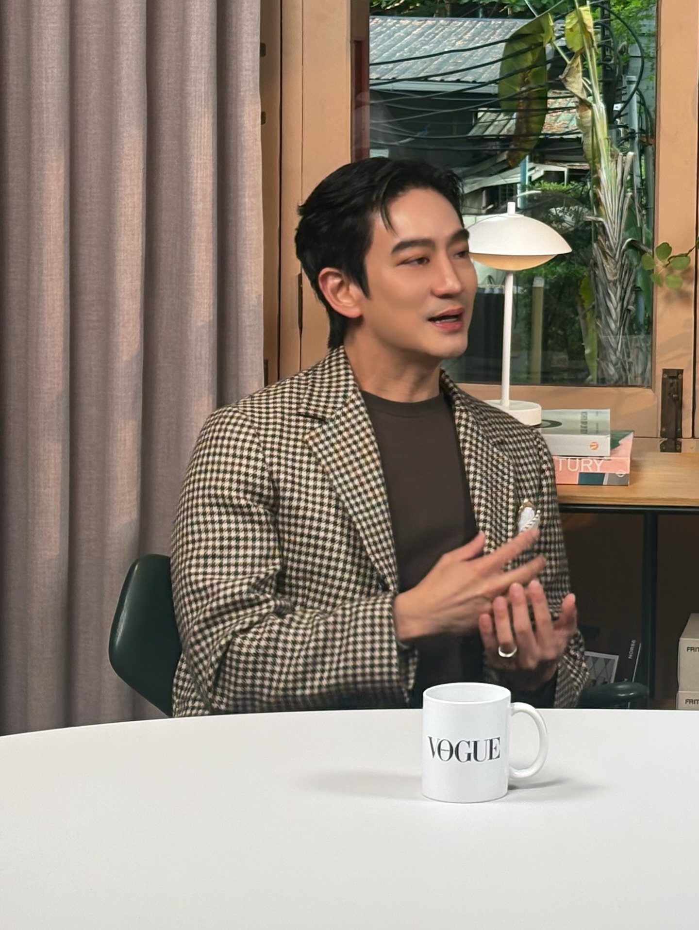 โอ๊ค - สมิทธิ์ อารยะสกุล