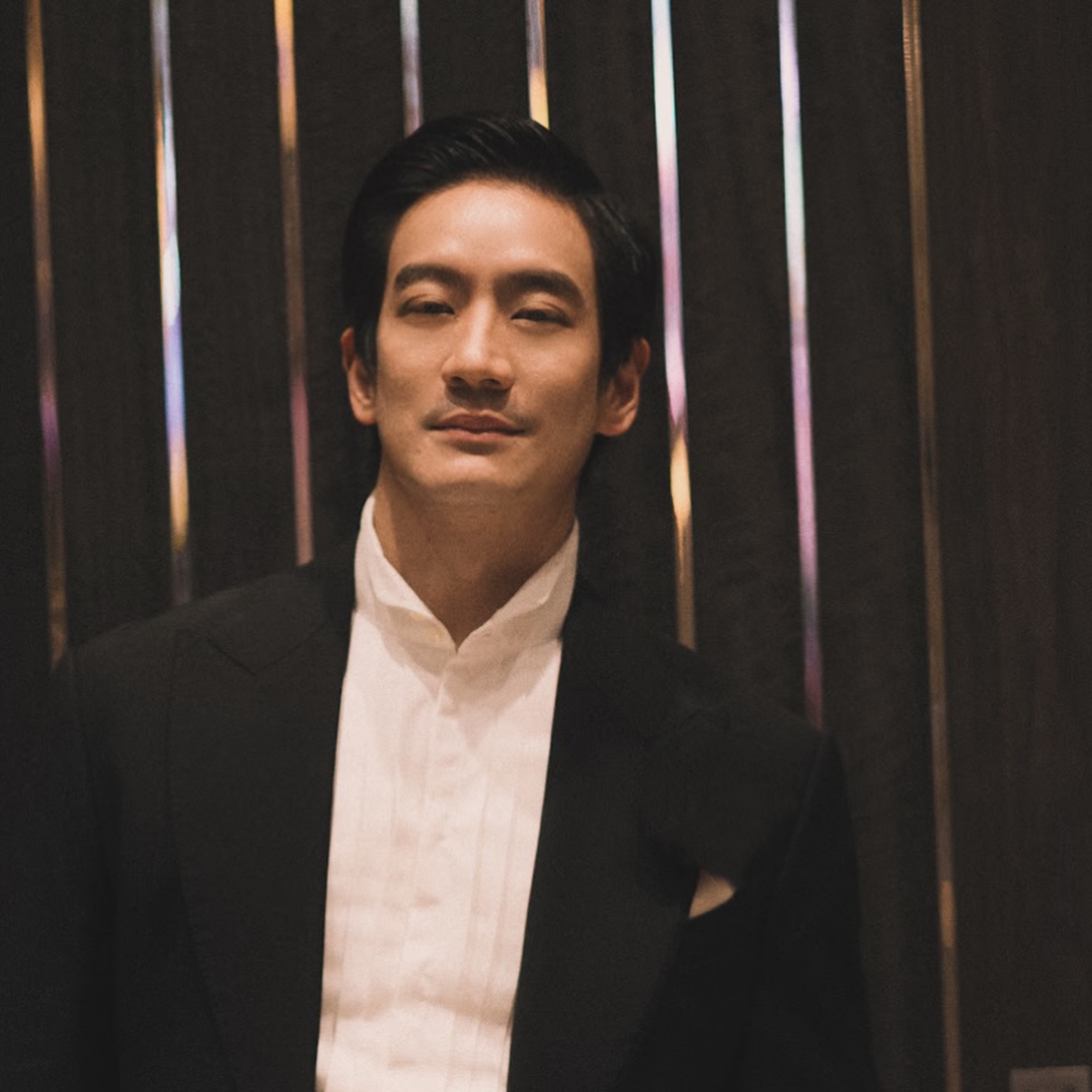 โอ๊ค - สมิทธิ์ อารยะสกุล