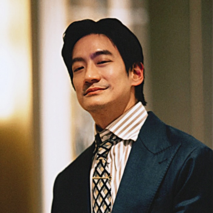 โอ๊ค - สมิทธิ์ อารยะสกุล