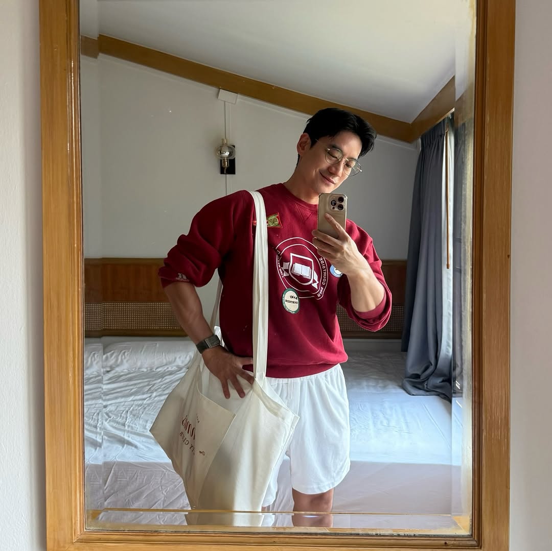 โอ๊ค - สมิทธิ์ อารยะสกุล