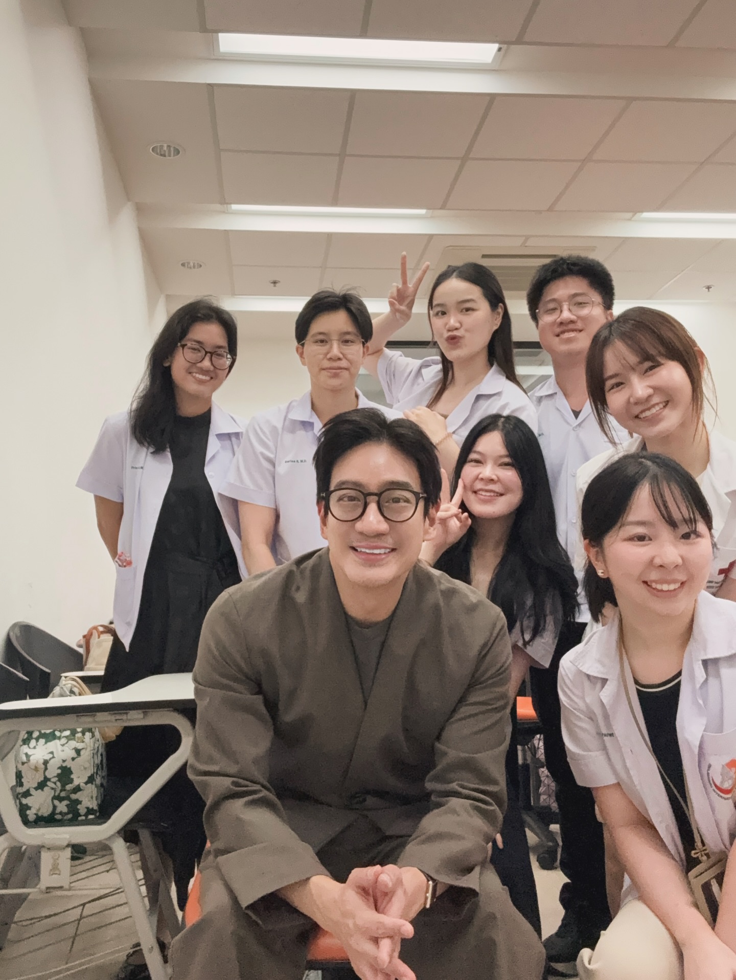 โอ๊ค - สมิทธิ์ อารยะสกุล
