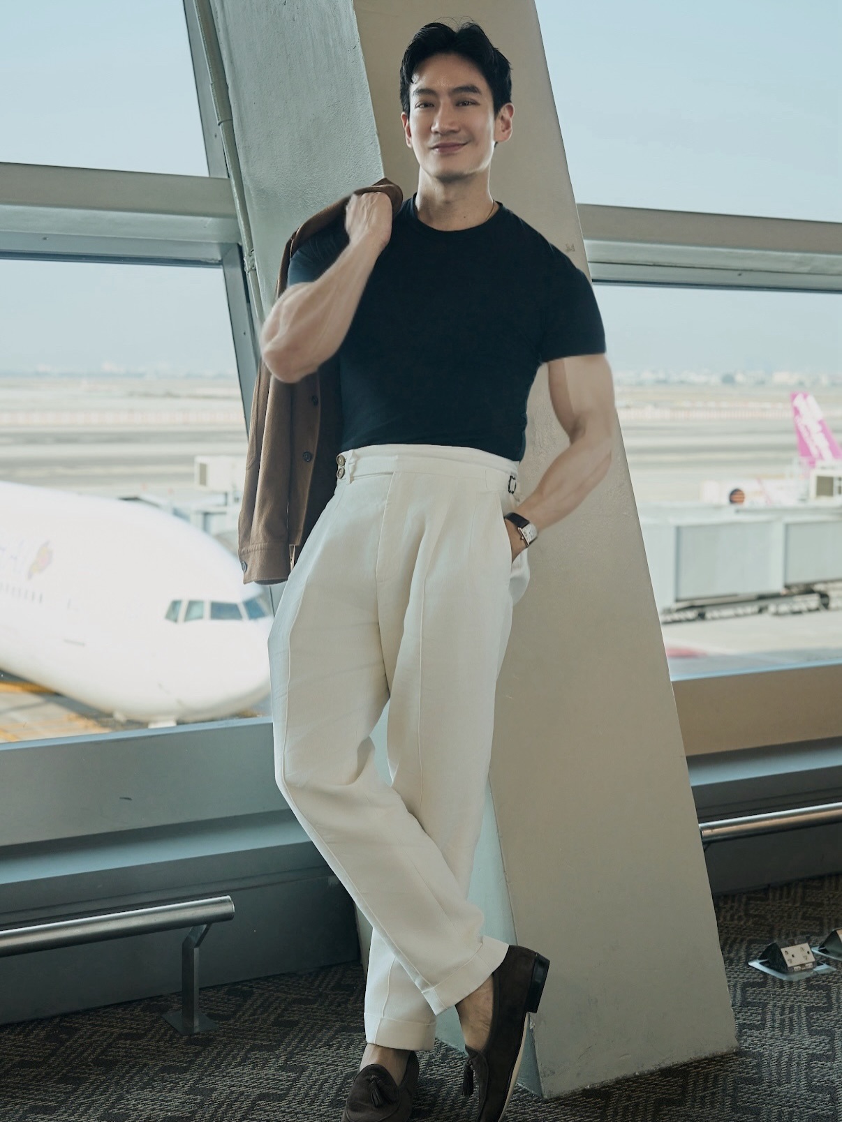 โอ๊ค - สมิทธิ์ อารยะสกุล