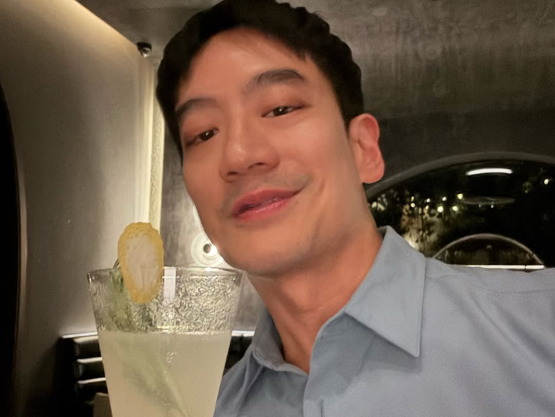 โอ๊ค - สมิทธิ์ อารยะสกุล