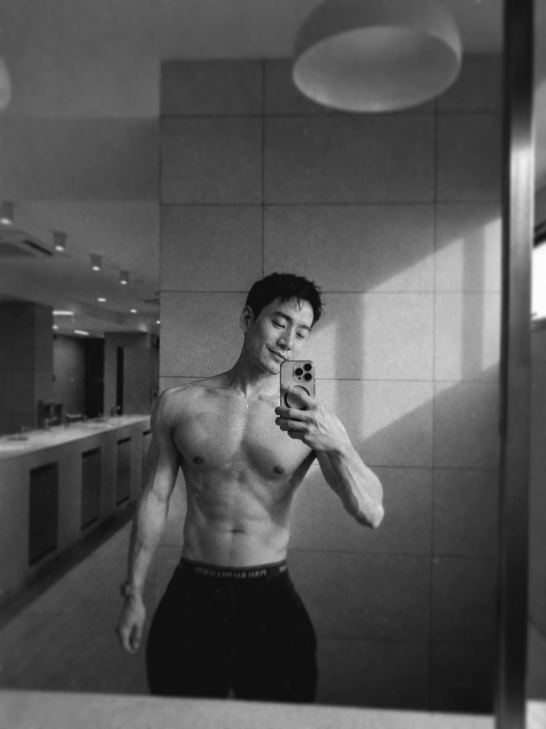 โอ๊ค - สมิทธิ์ อารยะสกุล