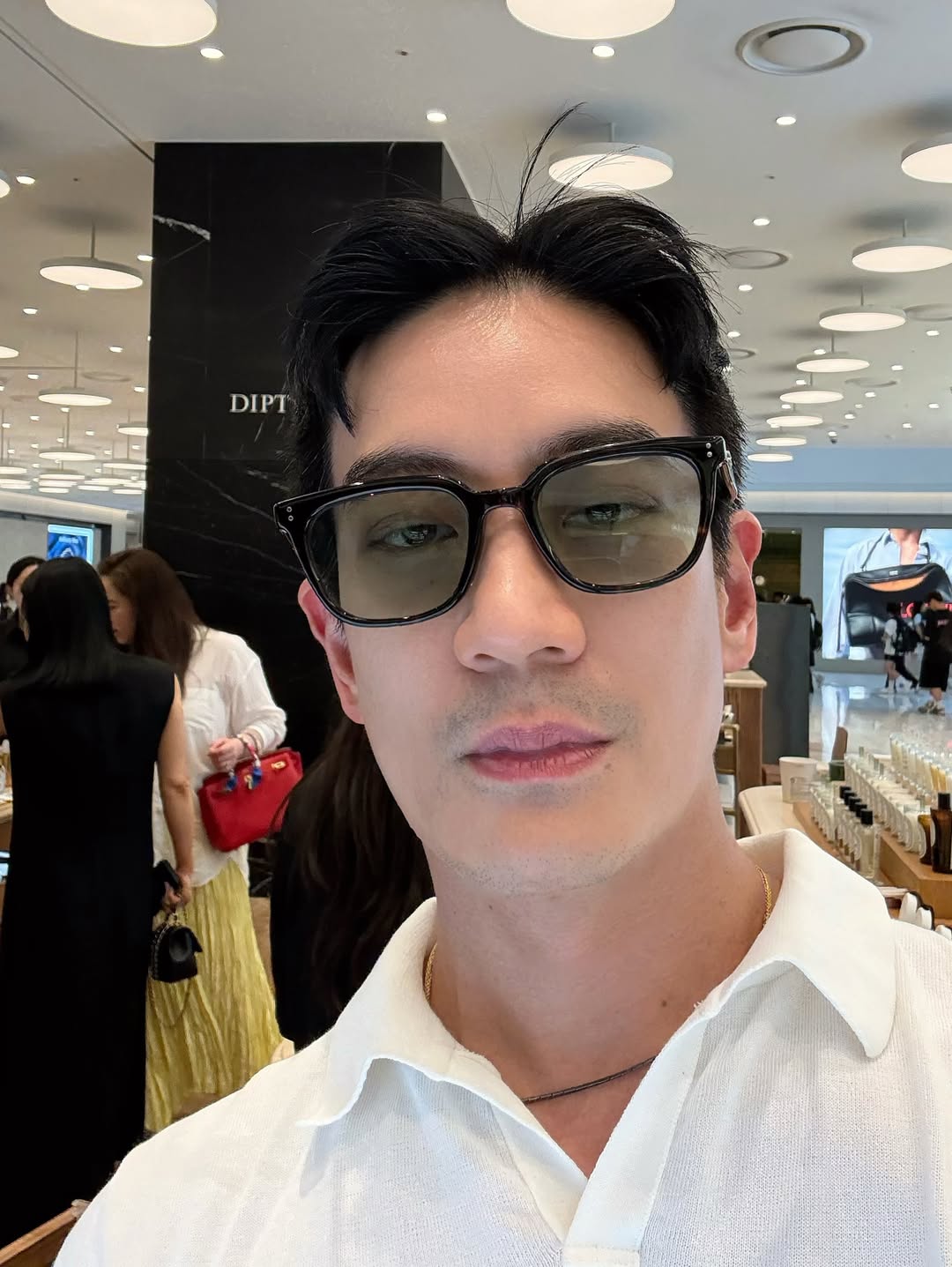 โอ๊ค - สมิทธิ์ อารยะสกุล