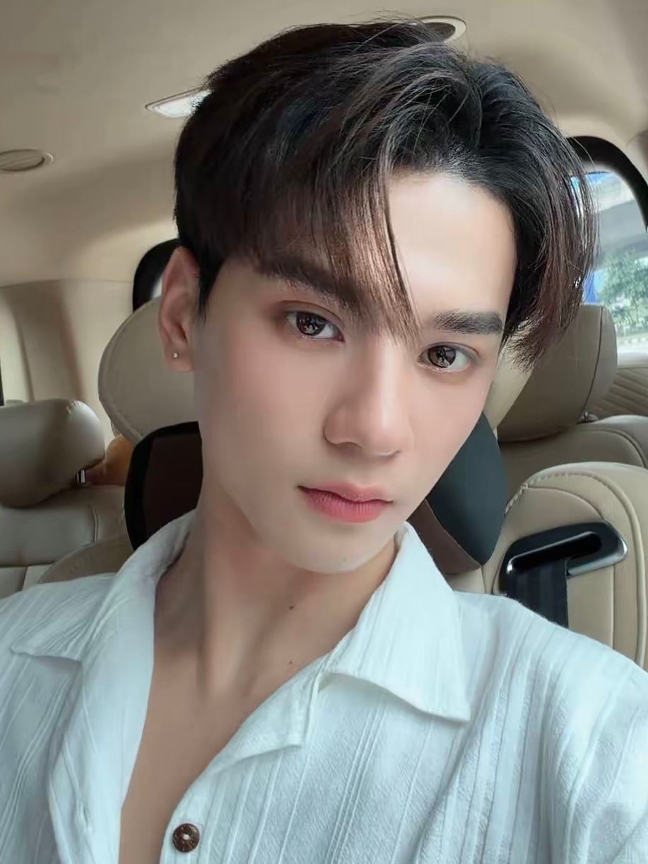 เก่ง - หฤษฎ์ บัวย้อย