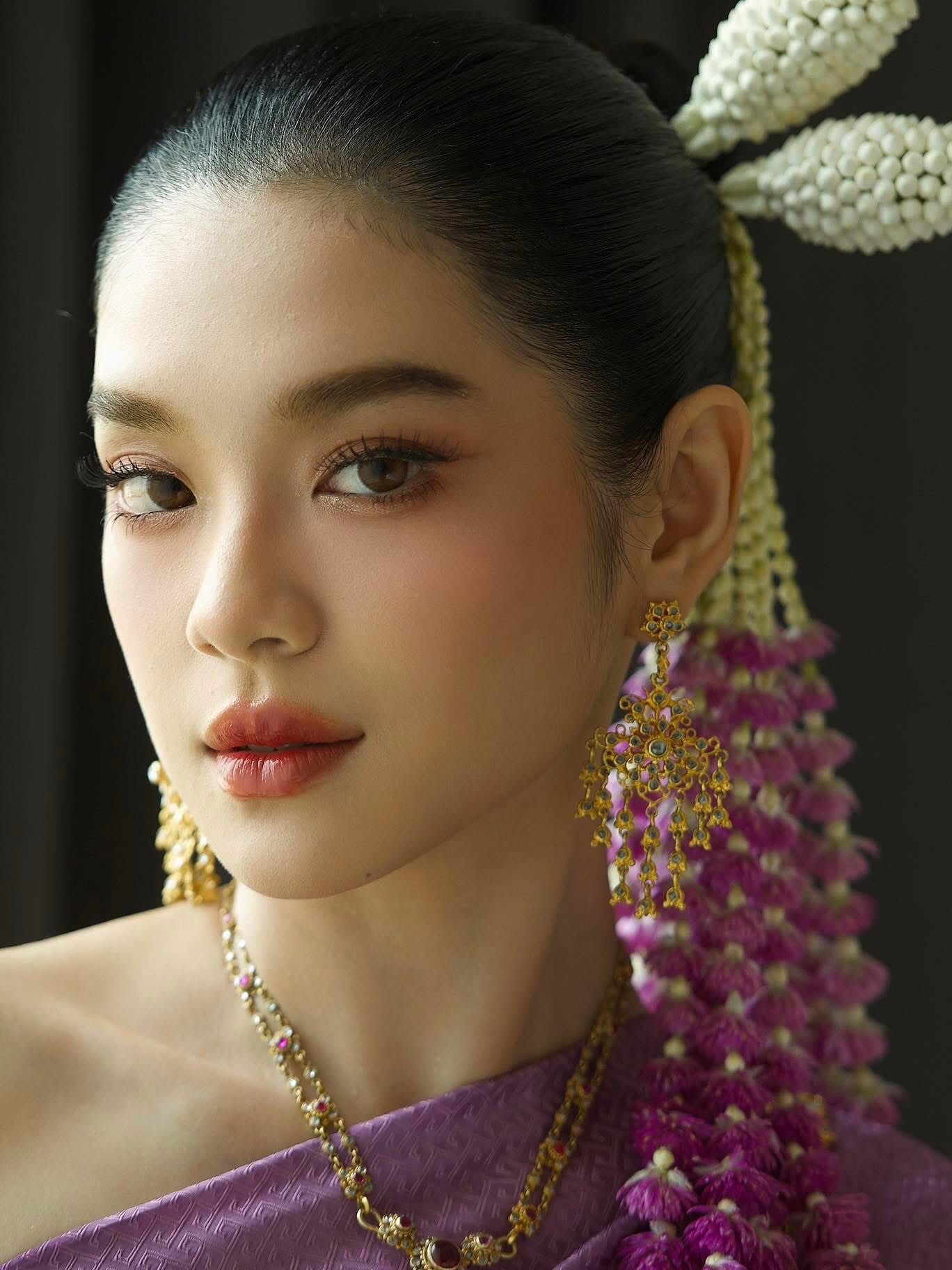 เฌอปราง อารีย์กุล
