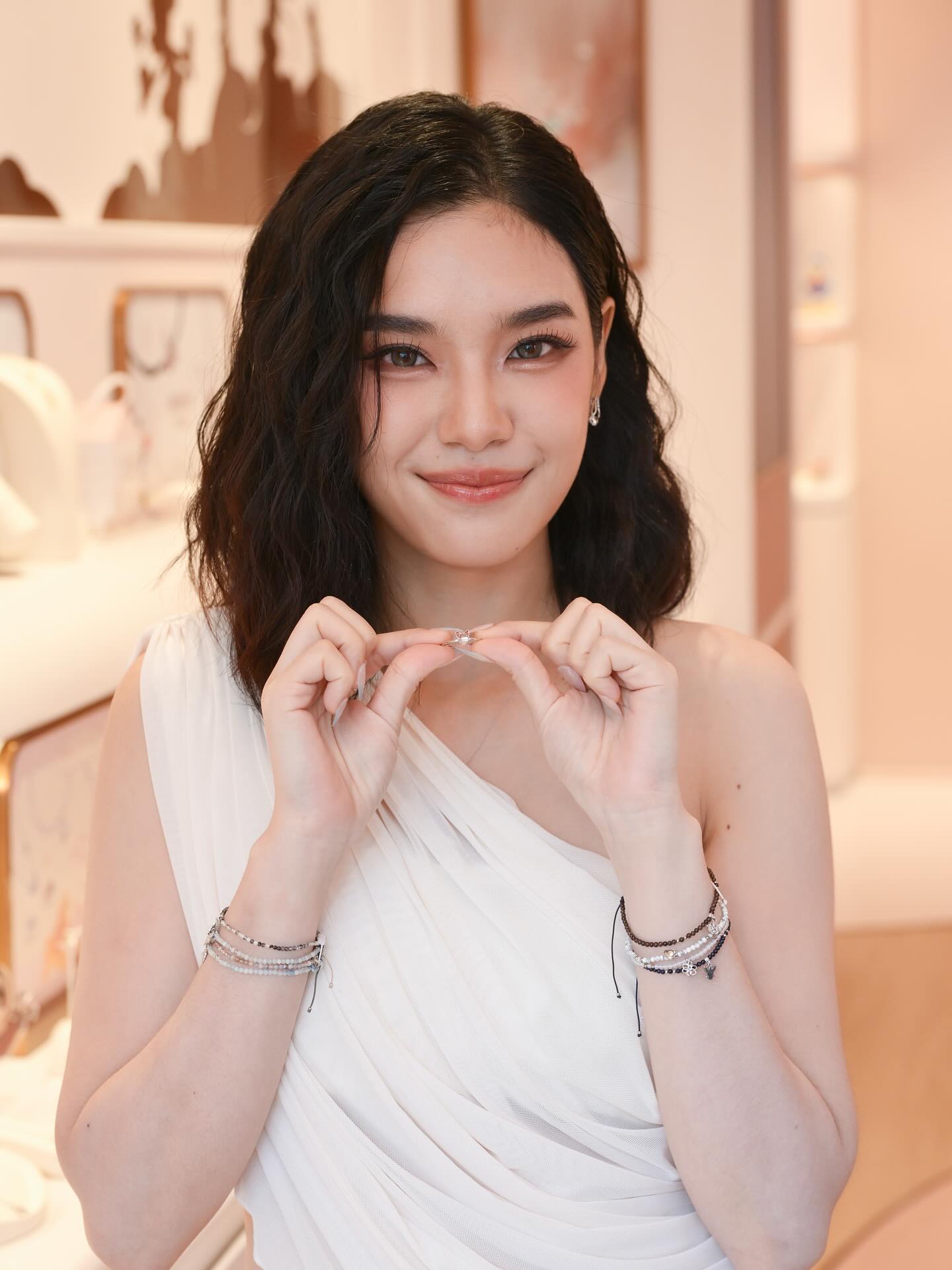 เฌอปราง อารีย์กุล