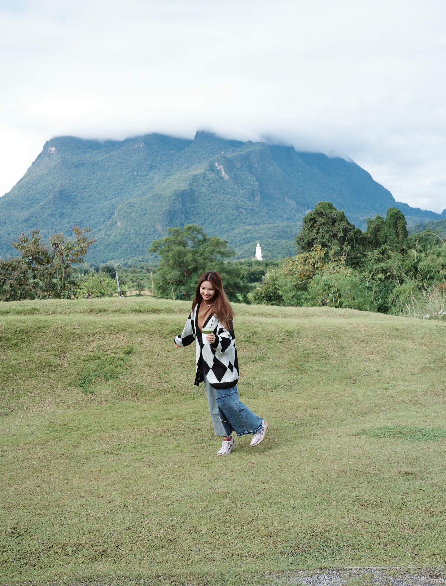 อร - พัศชนันท์ เจียจิรโชติ