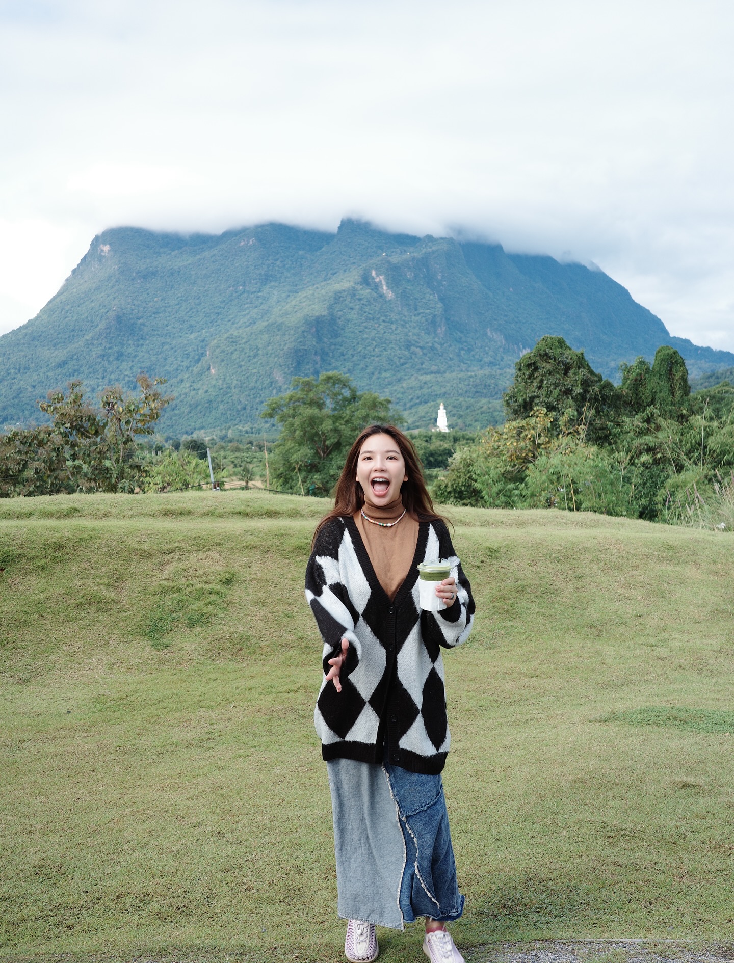 อร - พัศชนันท์ เจียจิรโชติ