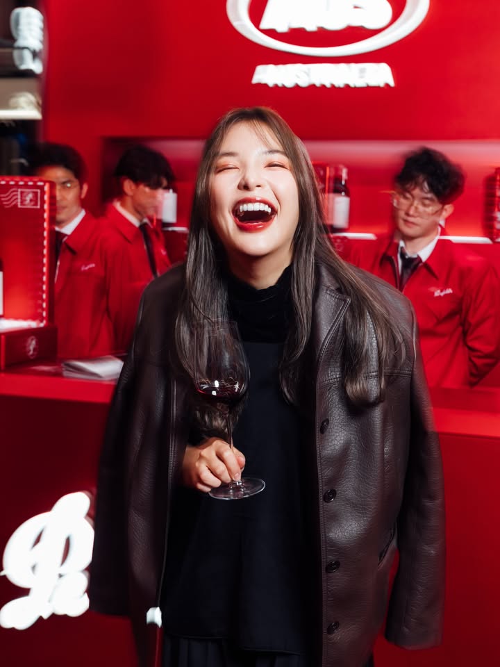 อร - พัศชนันท์ เจียจิรโชติ