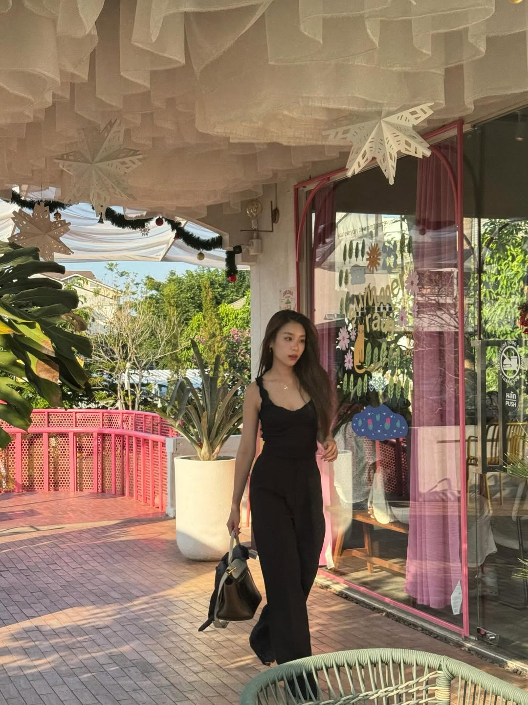 แก้ว - ณัฐรุจา ชุติวรรณโสภณ