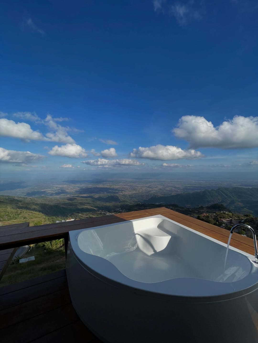 แก้ว - ณัฐรุจา ชุติวรรณโสภณ