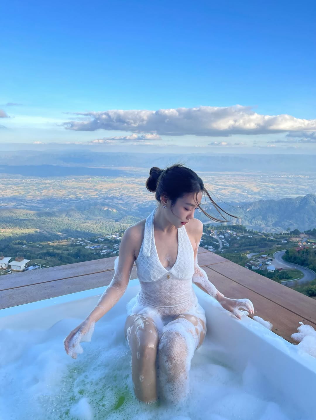 แก้ว - ณัฐรุจา ชุติวรรณโสภณ