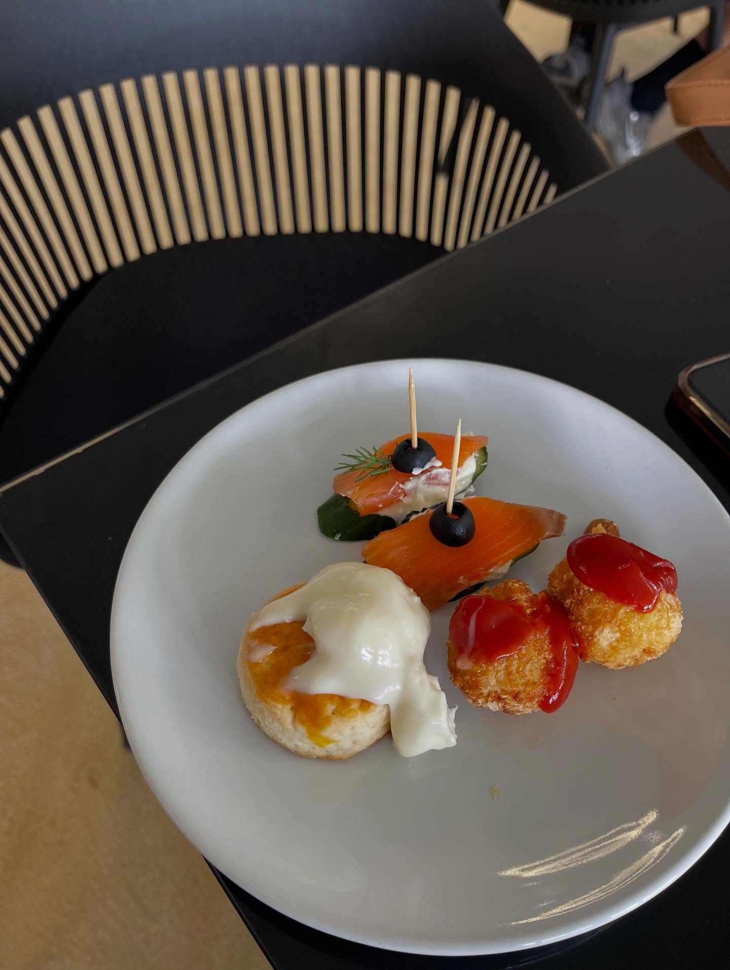 แก้ว - ณัฐรุจา ชุติวรรณโสภณ